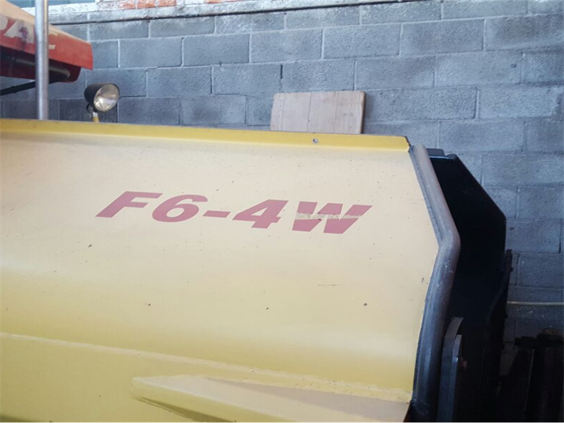 Finitrice Dynapac F6W 4W